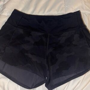 Rare Lululemon camo speed up shorts 2.5 inch